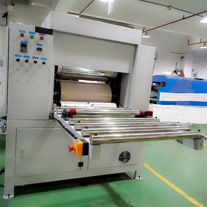 <b>自动压光机</b>